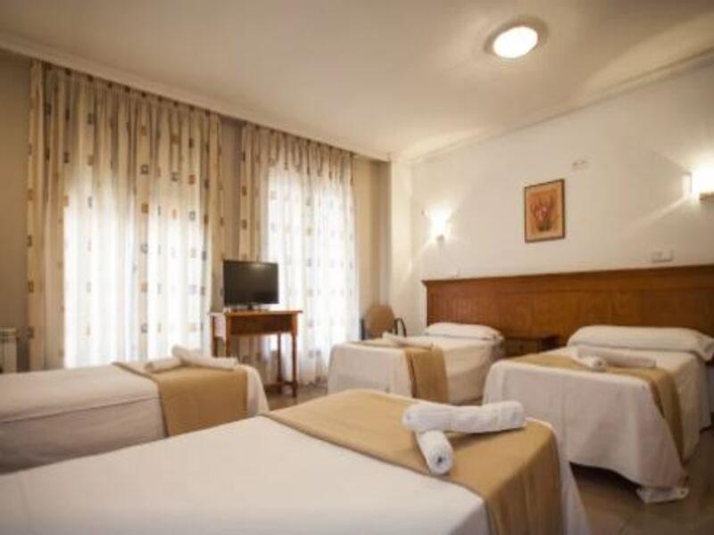 Hotel Victoria Valdemoro Kültér fotó