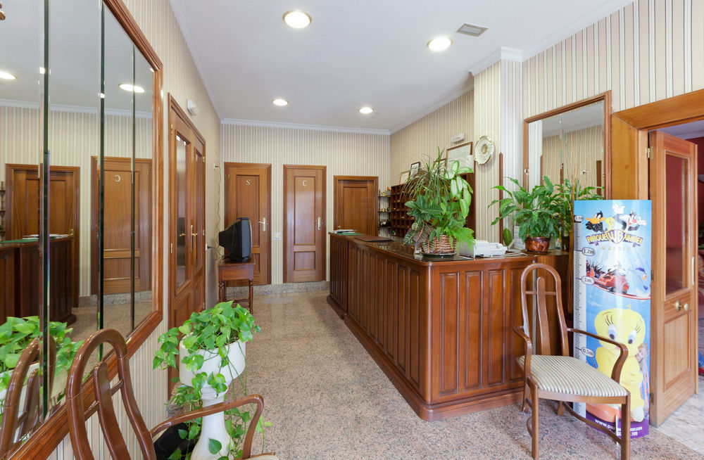 Hotel Victoria Valdemoro Kültér fotó