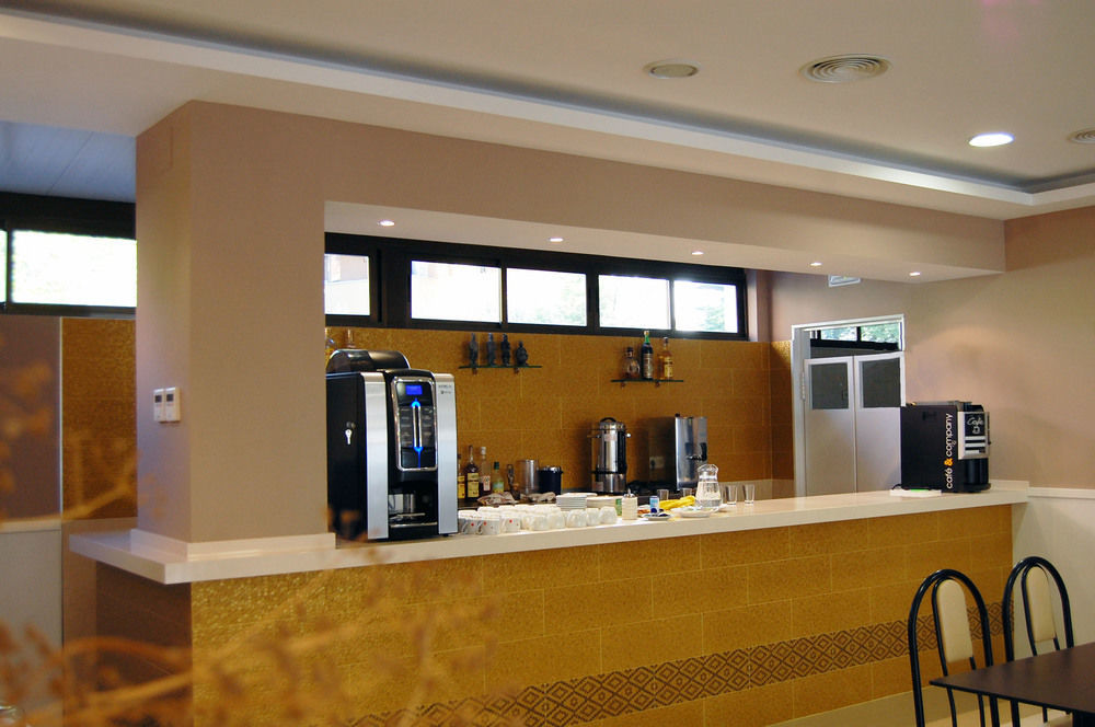 Hotel Victoria Valdemoro Kültér fotó